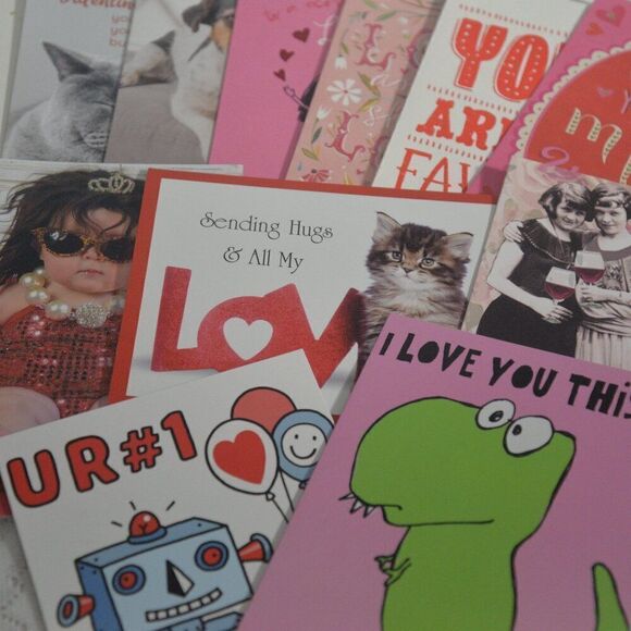 Valentines Day Cards 15 Vaeious Brand New with Envelopes - Picture 2 of 11